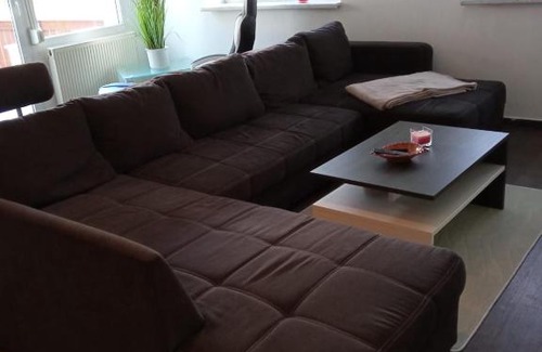 Zella-Mehlis Apartment | Kid-Friendly Retreat at Am Lubenbach - Rated 9.7/10