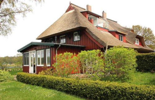 Ostseebad Prerow House | Welcoming Stay at Am Prerowstrom - 4-Star Family Retreat