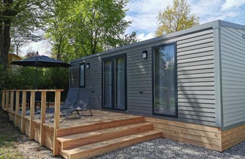 Seekirchen am Wallersee House | Oceanfront Retreat at Am See 90 - Rated 8.8 by Guests