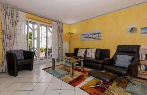 Kuhlungsborn Ost Apartment | Cozy Am Stadtwald Wohnung: Ideal for Families & Pets