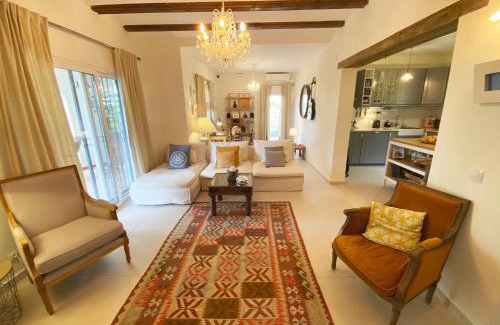 El Tosalet Ski Chalet | Beautiful Chalets in Jávea with Ocean View and Pool