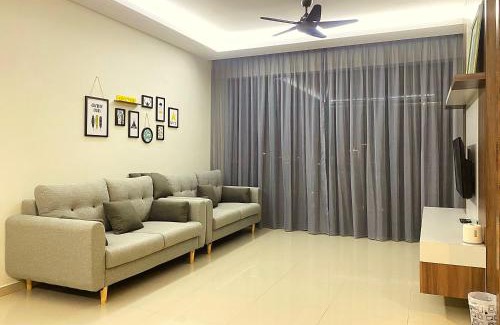 Malacca City Apartment | Amadel Residence: Guest-Favored 4-Star Retreat with Spa