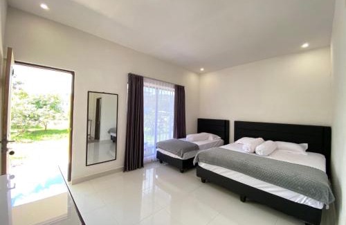 Tentena House | Budget-Friendly Amadeo Guest House with Breakfast Included
