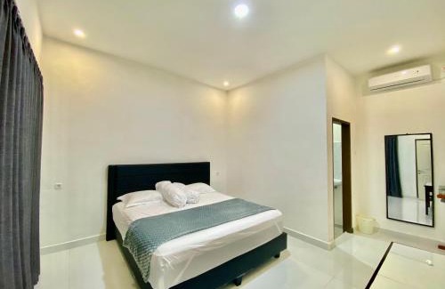 Tentena House | Budget-Friendly Amadeo Guest House with Breakfast Included