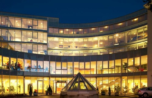 Salzburg-Sud Hotel | Elegant Amadeo Hotel Schaffenrath: Family-Friendly Stay