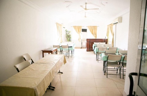 Sekondi-Takoradi Hotel | Family-Friendly AMAJA LODGE with Complimentary Breakfast