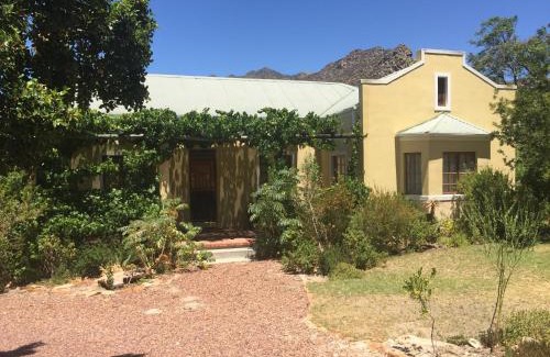Montagu House | Amakhala: Oceanfront Haven with Pool & Kid-Friendly Fun