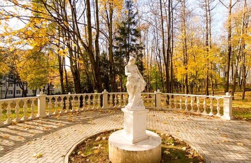 Istra Resort | Tranquil Amaks Resort Novaya Istra with Private Pool & Breakfast