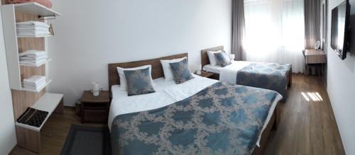 Bihac Villa | Amal Grand Villa: Guest Rated 9.8 with Oceanfront Views
