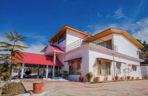 Tehri Range House | Amala Mountain View Villa with Lawn: Family-Friendly Retreat