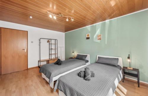 Kaiserslautern Apartment | Amalfi A06: Family-Friendly Retreat with Netflix & Terrace