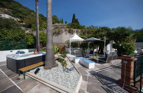 Ravello Villa | Experience the Amalfi Coast Villa: Ocean Views & Rooftop Bliss