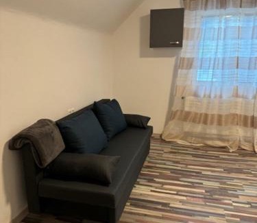 Donawitz Apartment | Top-Rated Amalia Hotel: Family-Friendly and Welcoming