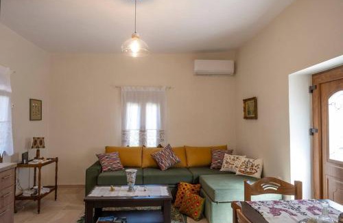 Palekastro House | Amalthea House: Family and Pet Friendly Retreat