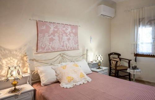 Palekastro House | Amalthea House: Family and Pet Friendly Retreat