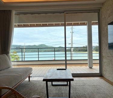 Tatsugo Apartment | Experience Amami 星空テラス with Oceanfront Dining