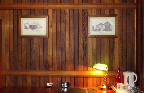 Amamoor Bed & Breakfast | Discover Amamoor Lodge: Rated 9.6 with Pool & Breakfast