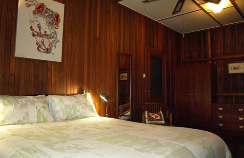 Amamoor Bed & Breakfast | Discover Amamoor Lodge: Rated 9.6 with Pool & Breakfast