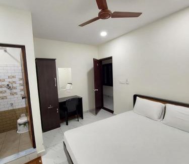 Thodupuzha Hotel | Family-Friendly Getaway at Aman Residency with Great Value