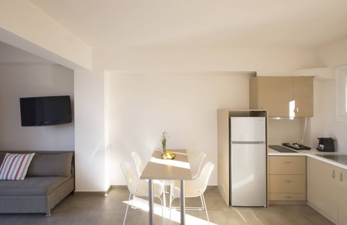 Ayia Anna Villa | Pet-Friendly Amandola Villas with Oceanfront Views