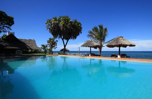 Kutani Resort | Relax at Amani Beach Resort with Oceanfront Views