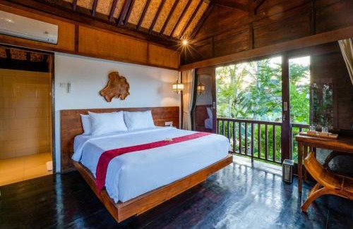 Mendoyo Cabin | Relax at Amanuba Ersadeva Resort with Oceanfront Views