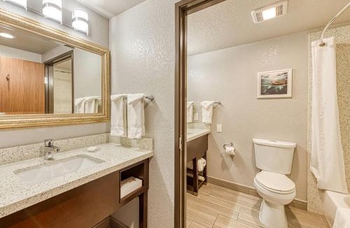 Ventura Hotel | Discover Amanzi Hotel: Oceanfront Retreat with Pool Access