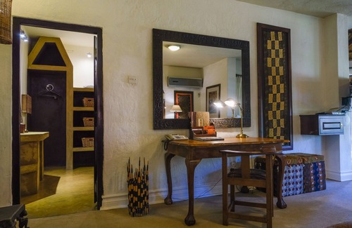 Glen Lorne Cabin | Discover Amanzi Lodge: 5-Star Stay with Top Amenities