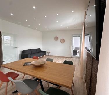 Schwanau Apartment | Amazing AMAO-Obsidian I: 3 Bedrooms & Private Balcony