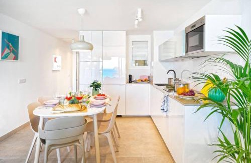 San Agustin Apartment | Oceanfront Amapola Palms - Recently Renovated Retreat