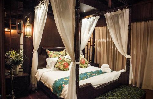 Pak Nam Pran Villa | Oceanfront Amara Villa Khao Ka Lok with Breakfast Included
