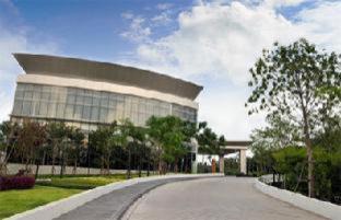 Racha Thewa Hotel | Elegant Amaranth Suvarnabhumi Hotel with Pool & Spa
