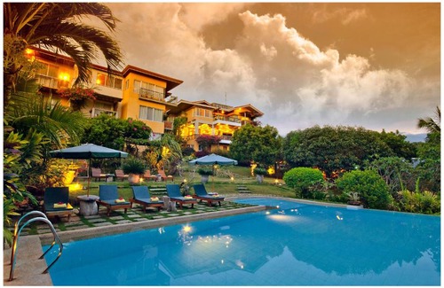 Libaong Resort | Beachfront Amarela Resort: Top-Rated with Pool & Breakfast