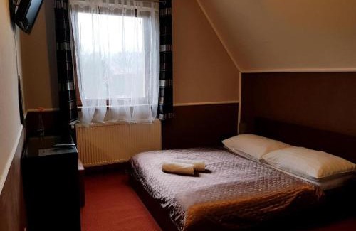 Miskolc-Tapolca House | Discover Comfort at Amaretto Szállás - Rated 9/10!
