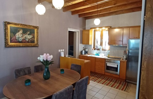 Amarion Cottage | Tranquil Amari Krini House: Perfect for Your Next Escape