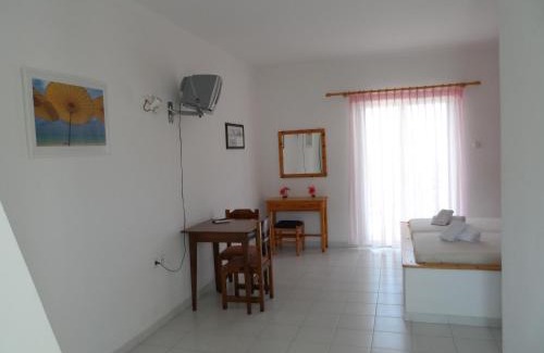 Skala Rachoniou Apartment | Exceptional Amarilia: Top-Rated Stay with Family-Friendly Amenities