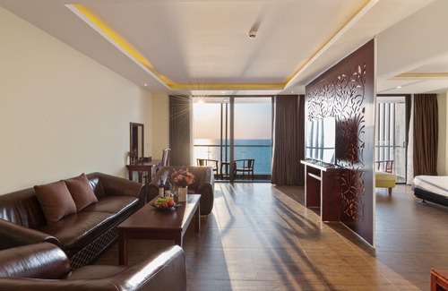 Cua Lap Hotel | Escape to Amarin Resort & Spa Phu Quoc: Family-Friendly Oasis