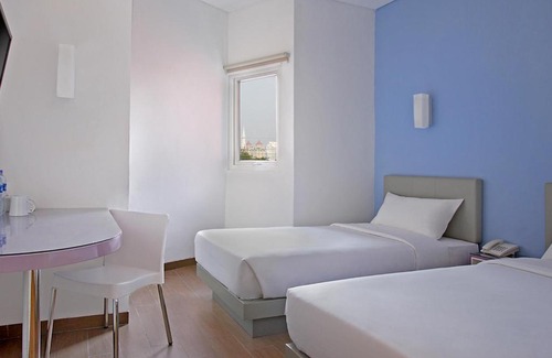 Gambir Hotel | Budget-Friendly Amaris Hotel Juanda with Breakfast Included