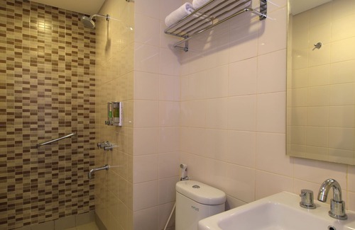 Tendean Hotel | Comfortable Stays at Amaris Hotel Tendean with Family Perks