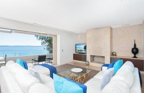 Nelson Bay Resort | Unforgettable Stay at Amarna Beach Resort - 5-Star Rated