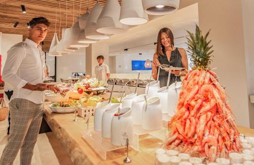 Eretria Hotel | Experience Amaronda Resort & Spa: Oceanfront Bliss in Eretria