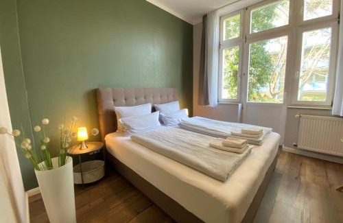 Potsdam Hotel | Pet-Friendly Amaroo Gästehaus Potsdam with Family Amenities