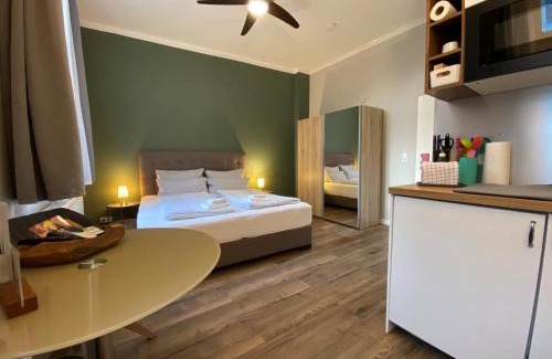 Potsdam Hotel | Pet-Friendly Amaroo Gästehaus Potsdam with Family Amenities