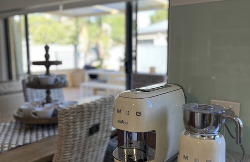 Mulwala House | Unforgettable Stay at Amaroo Waters with Private Pool Access