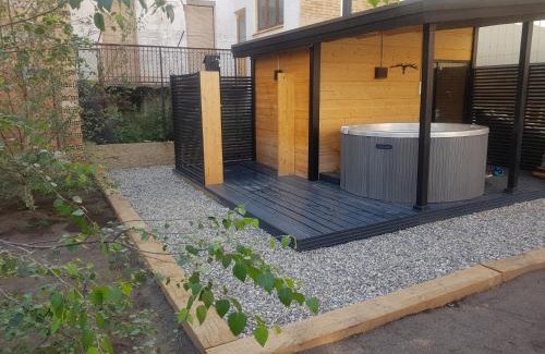 Tremp House | Explore Amaroq Explorers BaseCamp: Spa & Hot Tub Retreat