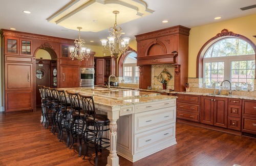 Ormond Beach House | Experience Amarula Spa: 8 Bedrooms & River Views Await