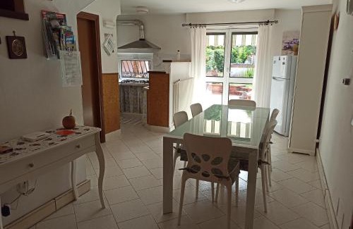 Arcola House | Top-Rated Seaside Escape at Amaryllis Case Vacanza