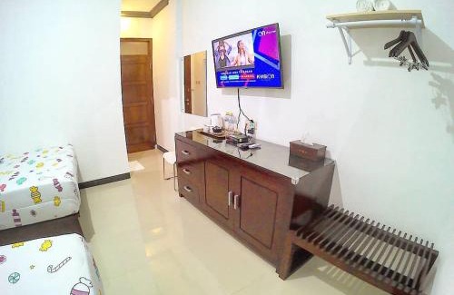 Pacitan House | Budget-Friendly Amaryllis Guesthouse Syariah with Breakfast