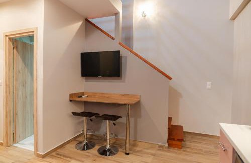 Alexandroupoli Apartment | Unforgettable Experience at Amaryllis Maison Viziis