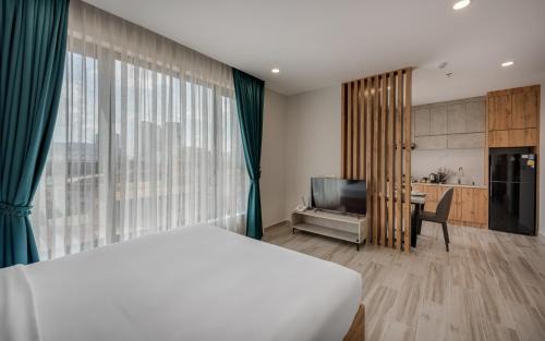 Tuol Kouk Hotel | Eco-Friendly AMATA Residence with Ocean View & Pool